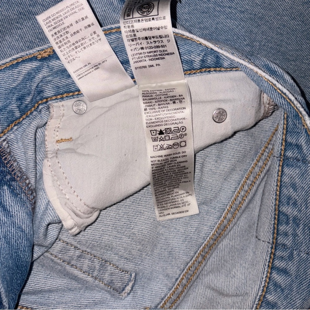 LEVI’S ‘94 Baggy light wash - Picture 7 of 9